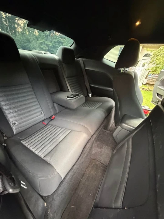 2014 Dodge Challenger 3rd Gen - Image 7 of 9