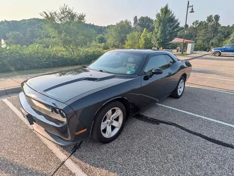 2014 Dodge Challenger SXT Coupe 2D