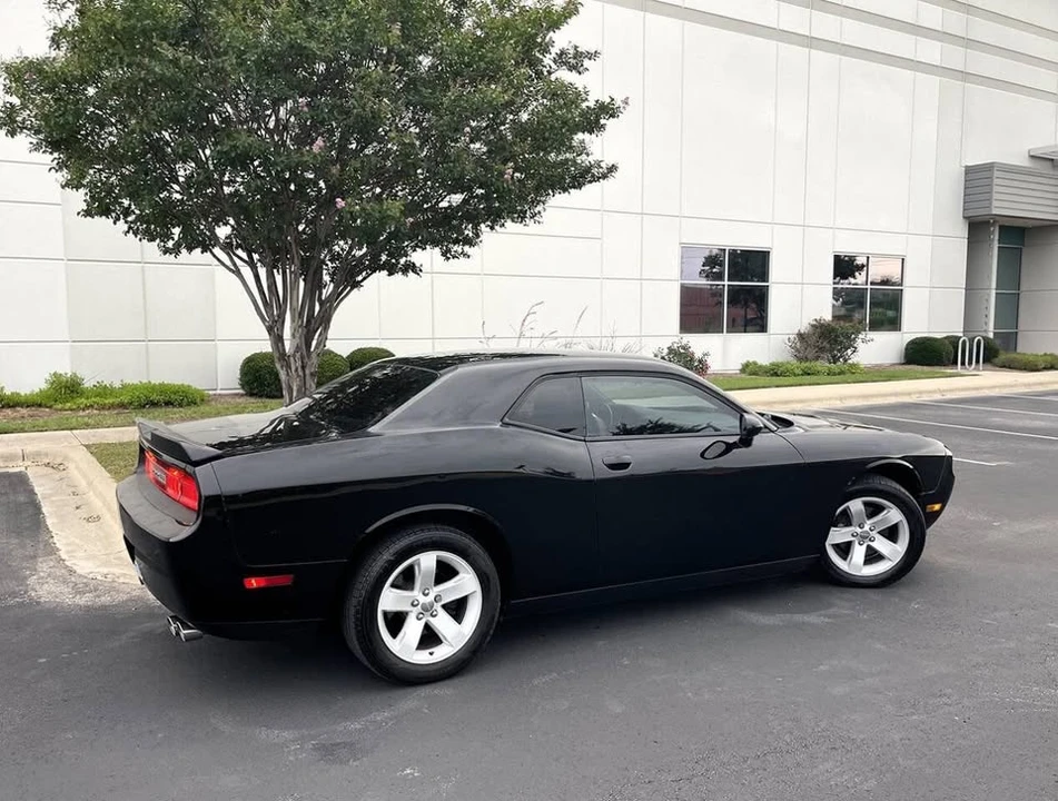 2014 Dodge Challenger 3rd Gen - Image 4 of 20
