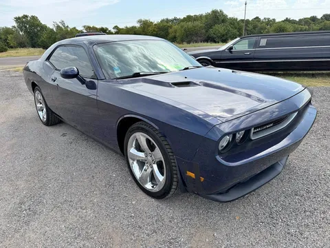 2014 Dodge Challenger SXT Coupe 2D