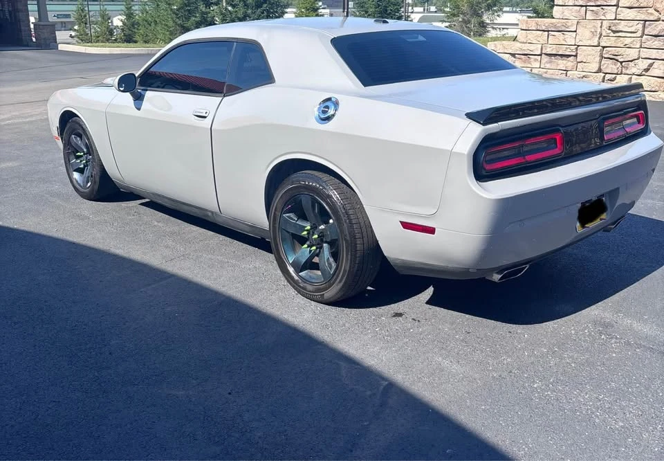 2014 Dodge Challenger 3rd Gen - Image 3 of 15