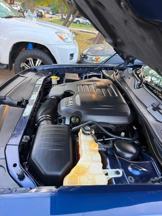 2014 Dodge Challenger 3rd Gen - Image 7 of 13
