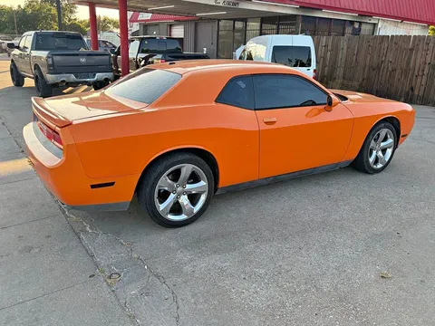 2014 Dodge Challenger SXT Coupe 2D