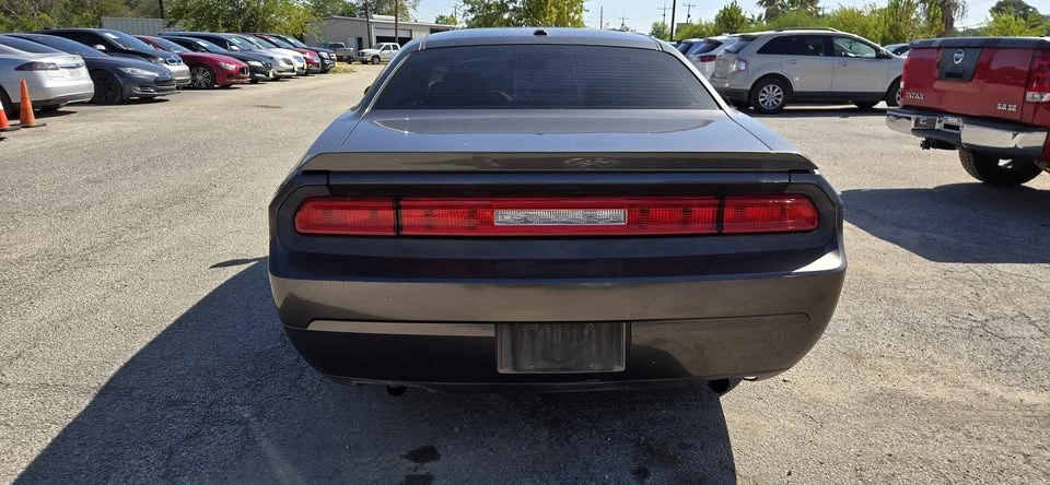2014 Dodge Challenger 3rd Gen - Image 4 of 20