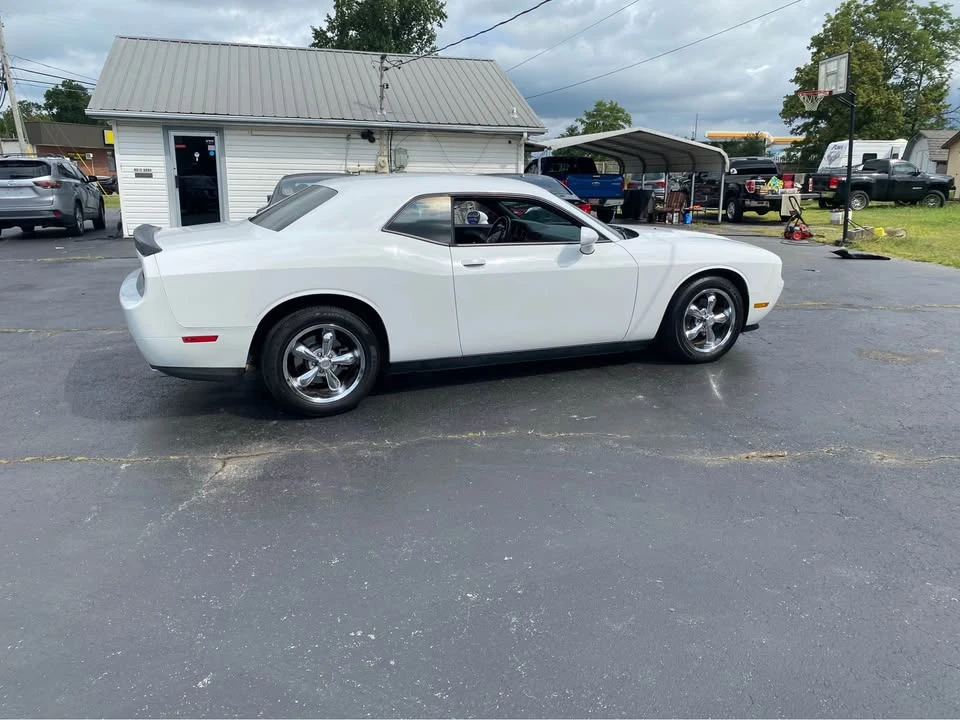 2014 Dodge Challenger 3rd Gen - Image 3 of 10