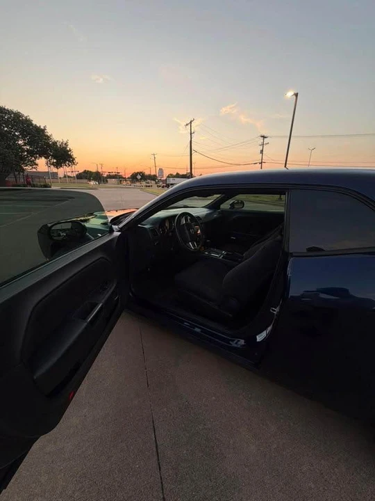 2014 Dodge Challenger 3rd Gen - Image 9 of 13