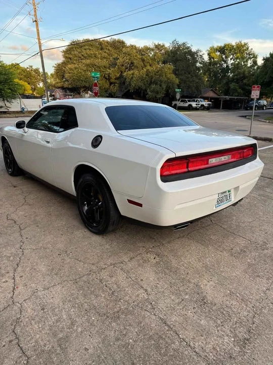 2014 Dodge Challenger 3rd Gen - Image 7 of 14