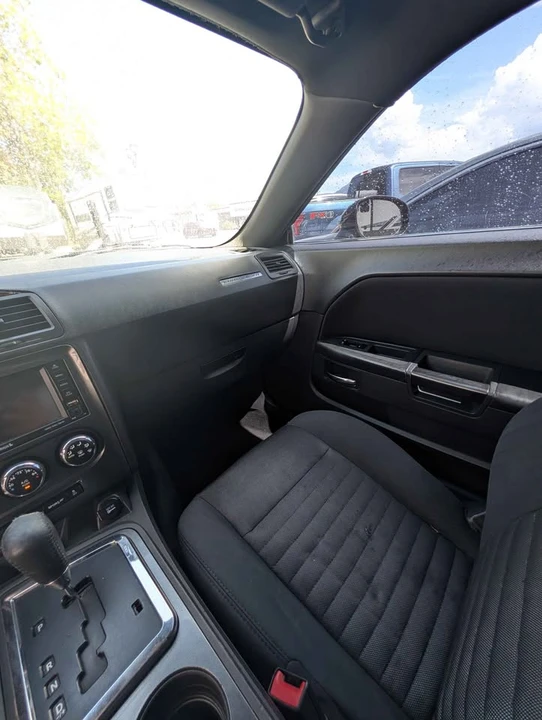 2014 Dodge Challenger 3rd Gen - Image 9 of 10