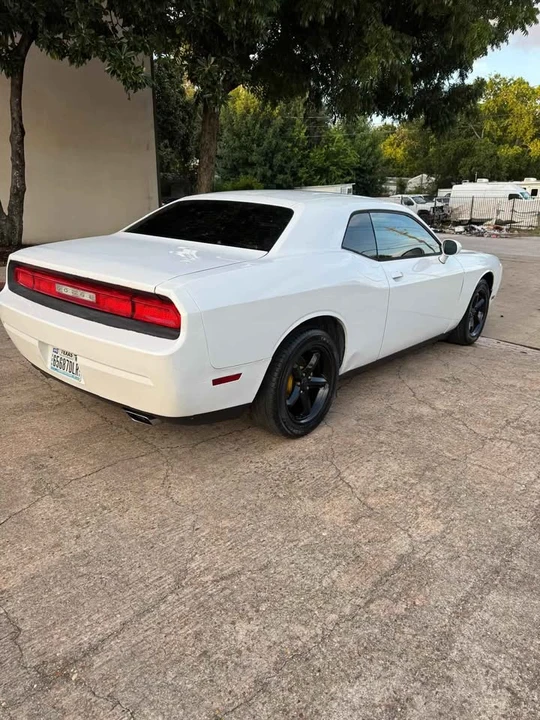 2014 Dodge Challenger 3rd Gen - Image 6 of 14