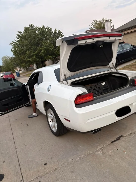 2014 Dodge Challenger 3rd Gen - Image 4 of 8