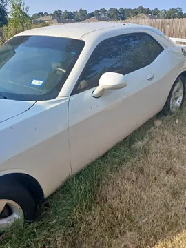 2014 Dodge Challenger SXT Coupe 2D