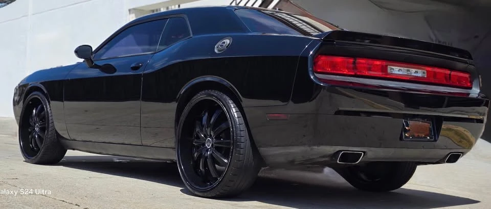 2014 Dodge Challenger 3rd Gen - Image 4 of 10