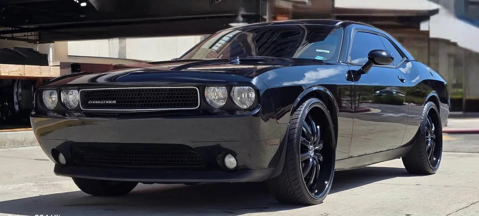 2014 Dodge Challenger 3rd Gen - Image 2 of 10