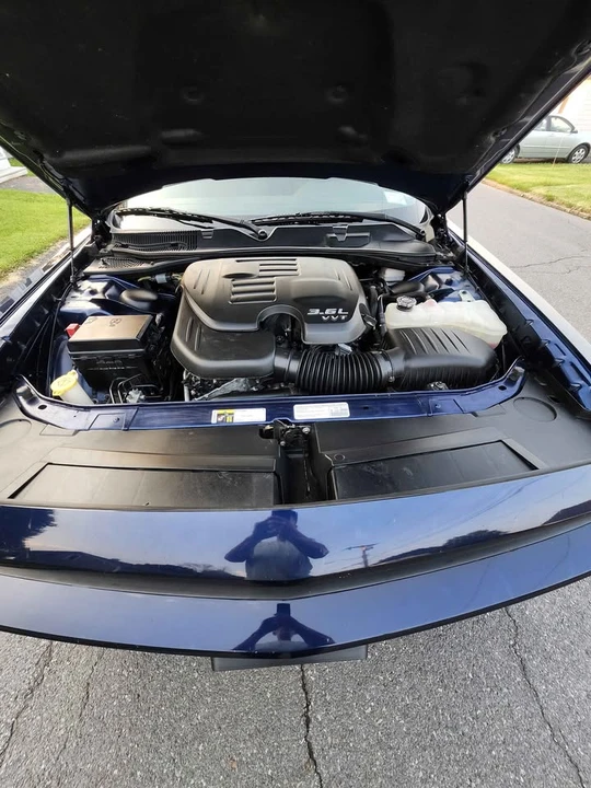 2014 Dodge Challenger 3rd Gen - Image 6 of 10