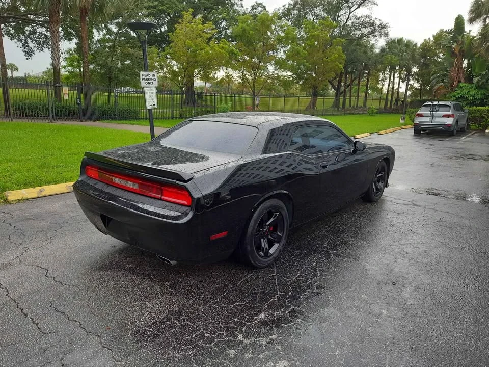 2014 Dodge Challenger 3rd Gen - Image 5 of 11