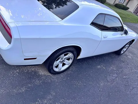2014 Dodge Challenger SXT Coupe 2D