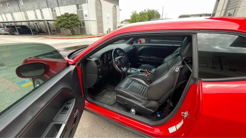 2014 Dodge Challenger 3rd Gen - Image 7 of 9