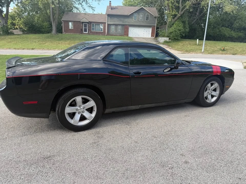 2014 Dodge Challenger 3rd Gen - Image 10 of 14