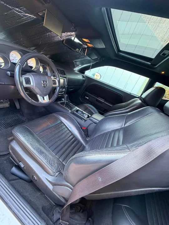 2014 Dodge Challenger 3rd Gen - Image 4 of 6