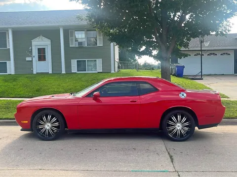 2014 Dodge Challenger SXT Coupe 2D