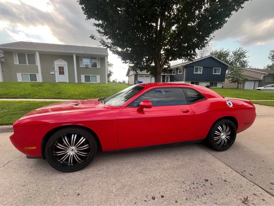 2014 Dodge Challenger 3rd Gen - Image 5 of 8