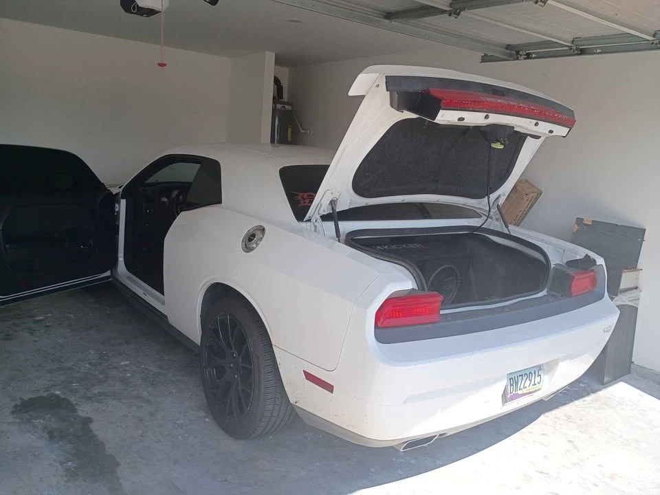 2014 Dodge Challenger 3rd Gen - Image 3 of 11