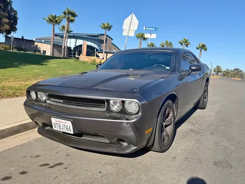 2014 Dodge Challenger SXT Coupe 2D
