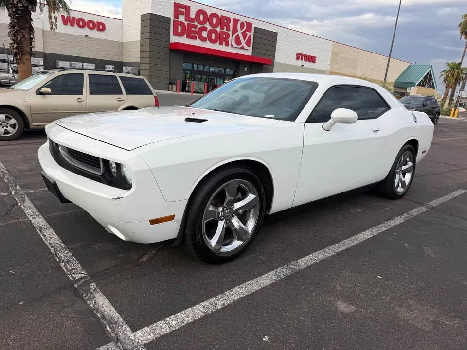2014 Dodge Challenger 3rd Gen - Image 2 of 6