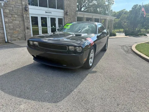 2014 Dodge Challenger SXT Coupe 2D