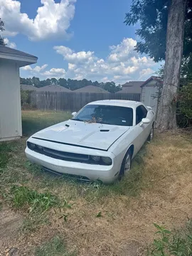 2014 Dodge Challenger SXT Coupe 2D