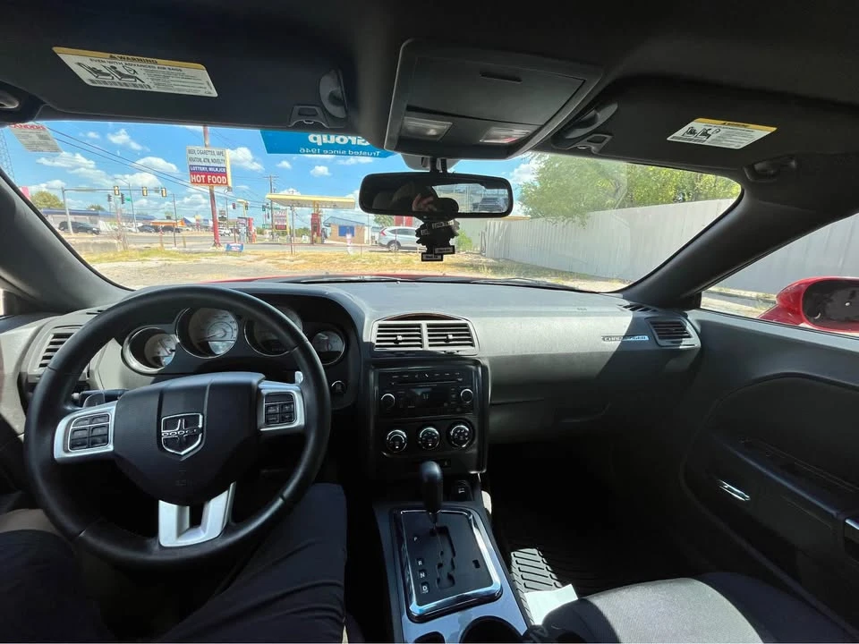 2014 Dodge Challenger 3rd Gen - Image 5 of 8