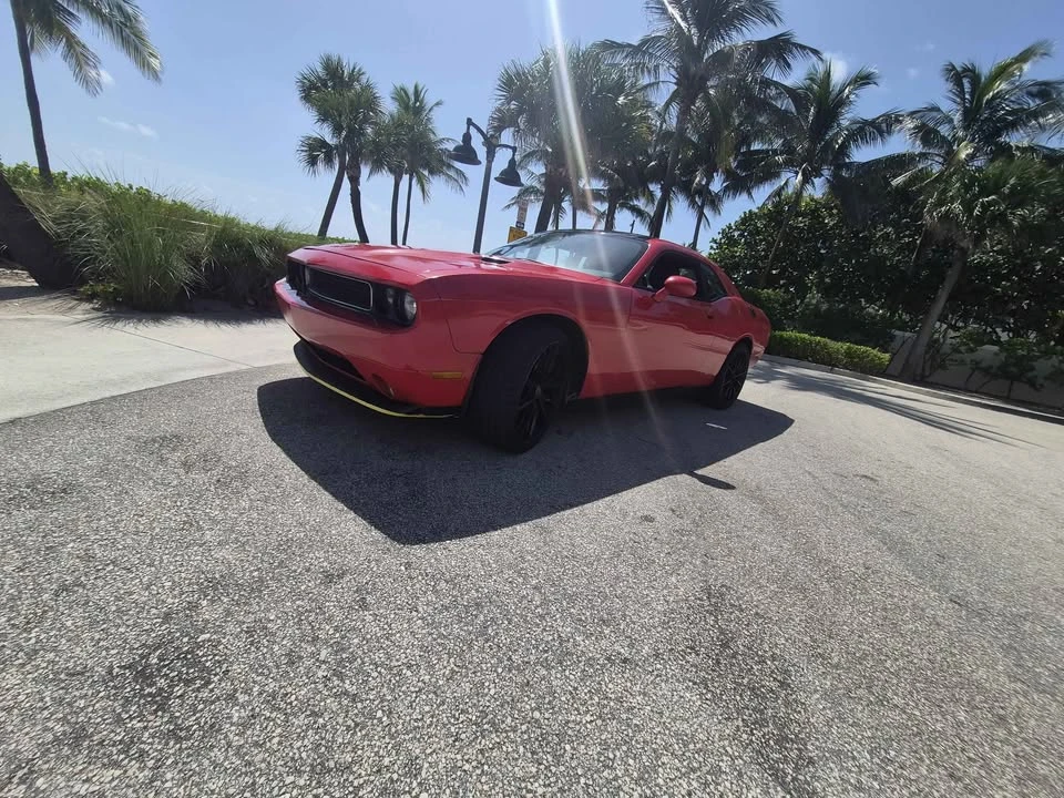 2014 Dodge Challenger 3rd Gen - Image 5 of 9