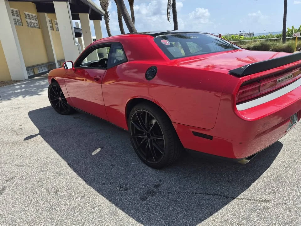 2014 Dodge Challenger 3rd Gen - Image 7 of 9