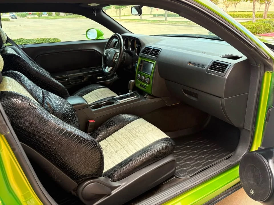 2014 Dodge Challenger 3rd Gen - Image 11 of 12
