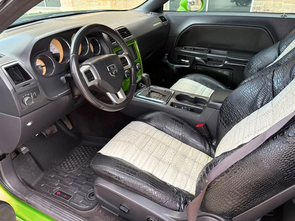 2014 Dodge Challenger 3rd Gen - Image 10 of 12