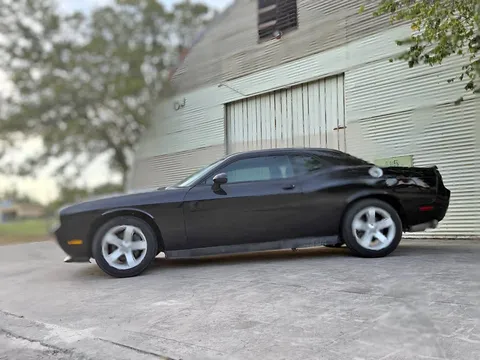 2014 Dodge Challenger SXT Coupe 2D