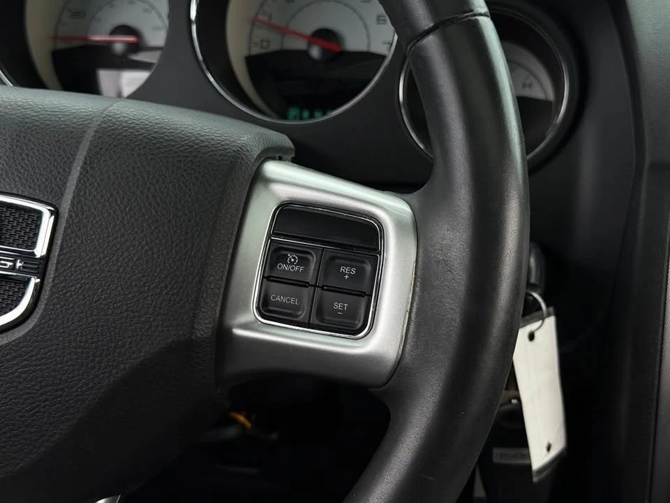 2014 Dodge Challenger 3rd Gen - Image 7 of 20