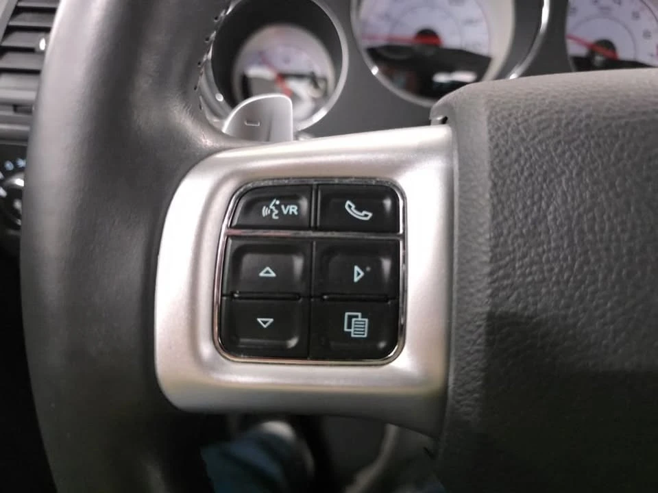 2014 Dodge Challenger 3rd Gen - Image 13 of 18