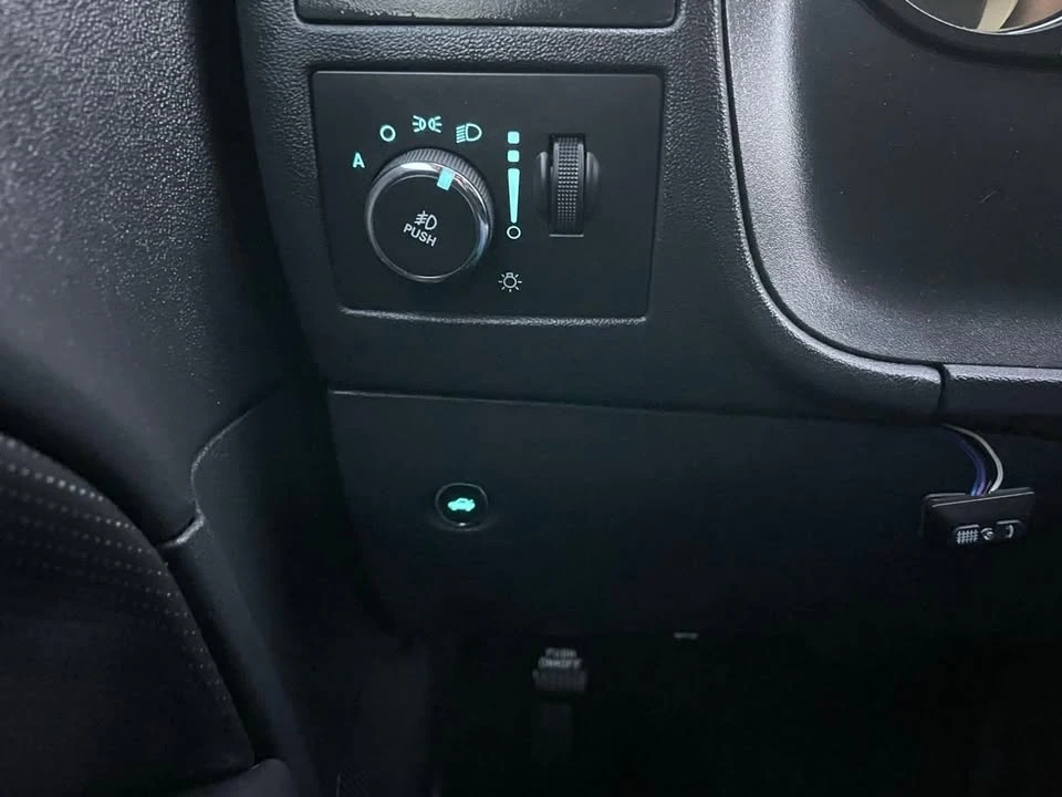 2014 Dodge Challenger 3rd Gen - Image 18 of 20