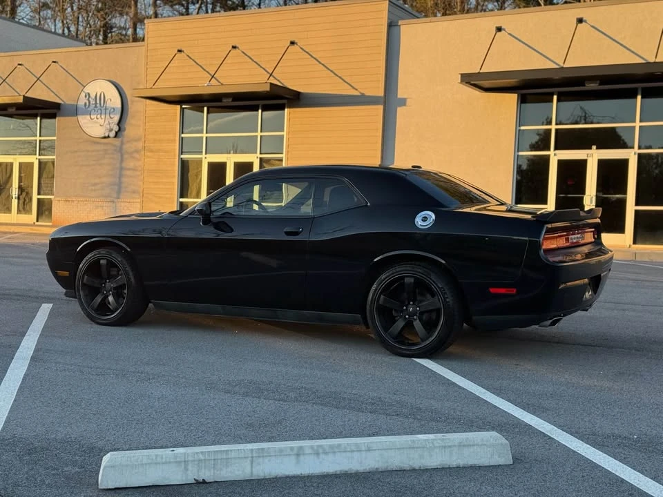 2014 Dodge Challenger 3rd Gen - Image 9 of 16