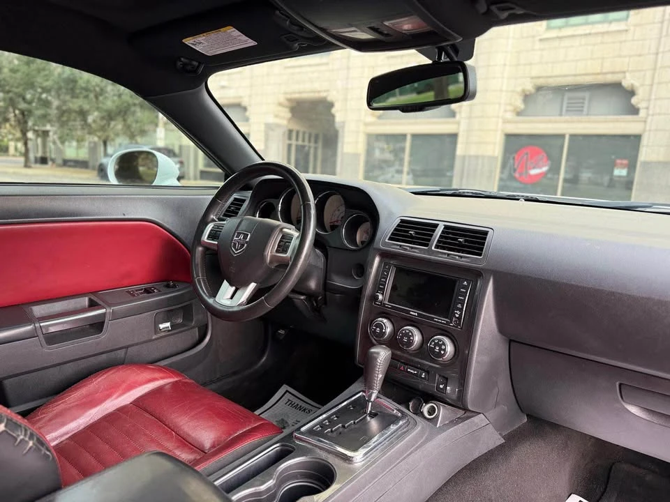 2014 Dodge Challenger 3rd Gen - Image 16 of 17