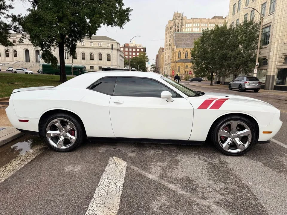 2014 Dodge Challenger 3rd Gen - Image 3 of 17