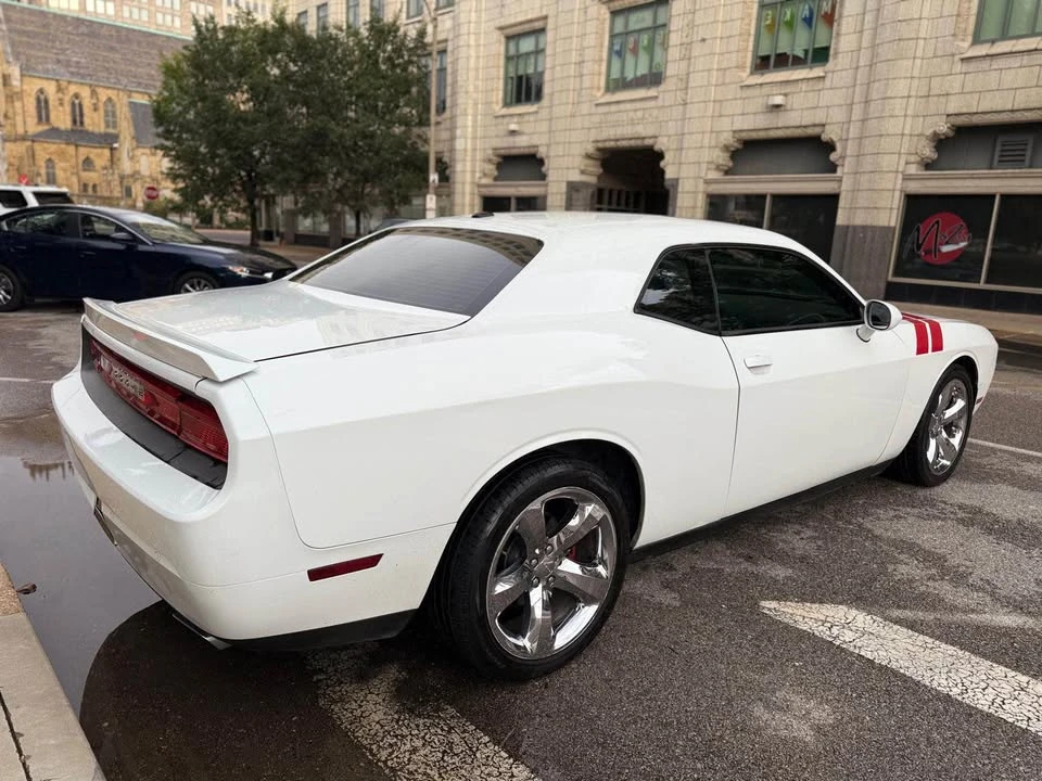 2014 Dodge Challenger 3rd Gen - Image 4 of 17