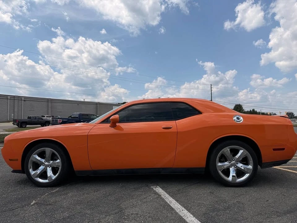 2014 Dodge Challenger 3rd Gen - Image 9 of 10