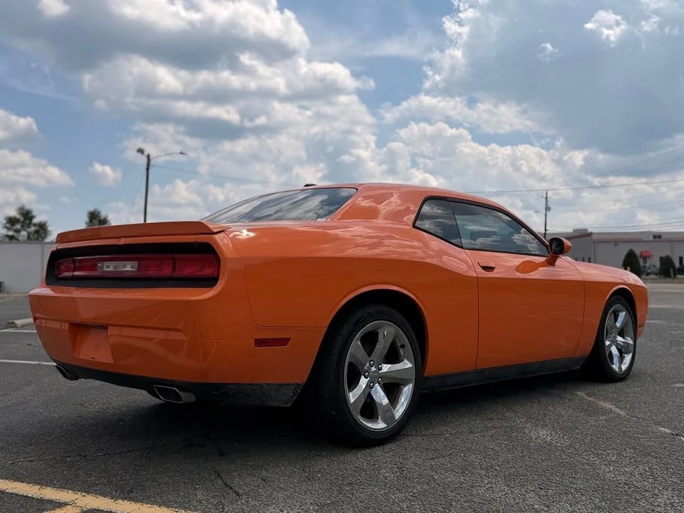 2014 Dodge Challenger 3rd Gen - Image 6 of 10