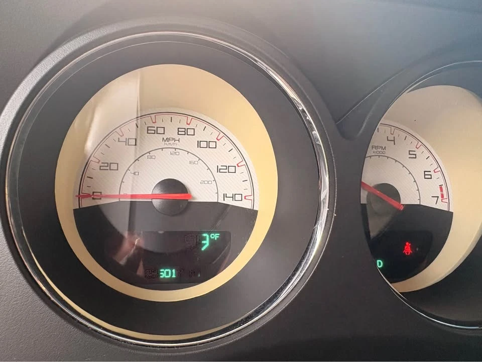 2014 Dodge Challenger 3rd Gen - Image 7 of 8