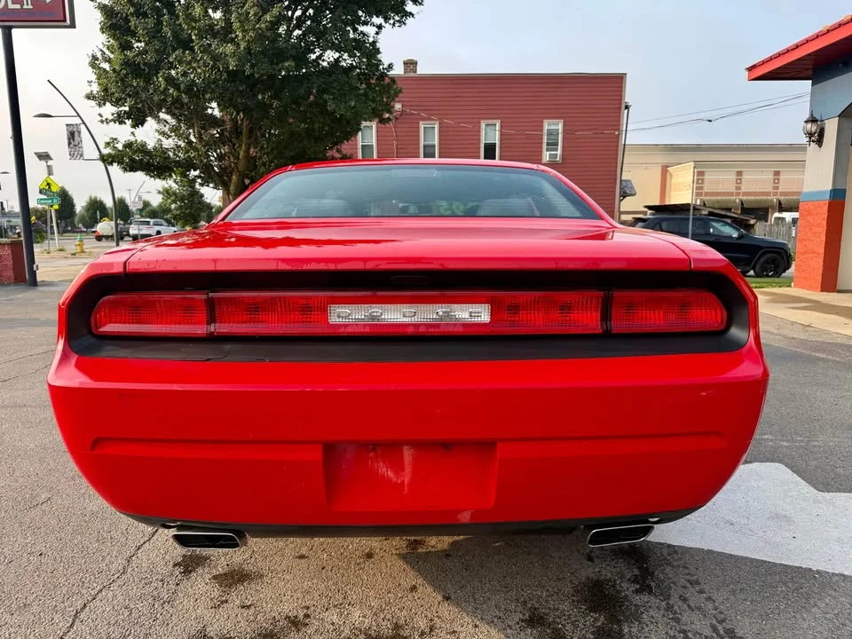 2014 Dodge Challenger 3rd Gen - Image 15 of 19