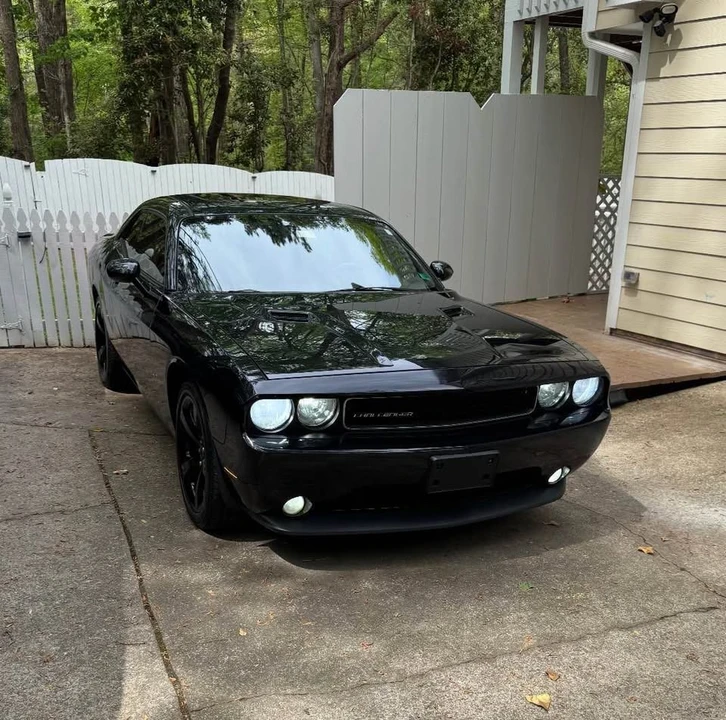 2014 Dodge Challenger 3rd Gen - Image 15 of 16