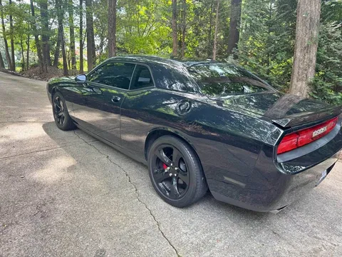 2014 Dodge Challenger SXT Plus