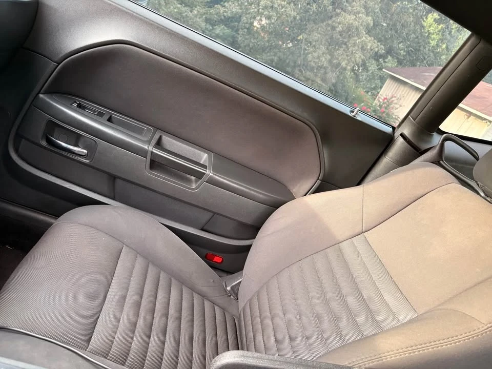 2014 Dodge Challenger 3rd Gen - Image 6 of 8